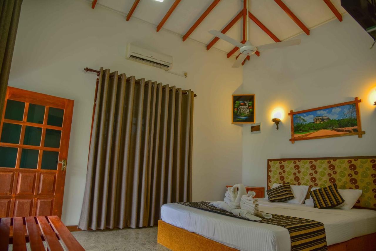 Lake Villa Resort Tissamaharama Exteriér fotografie