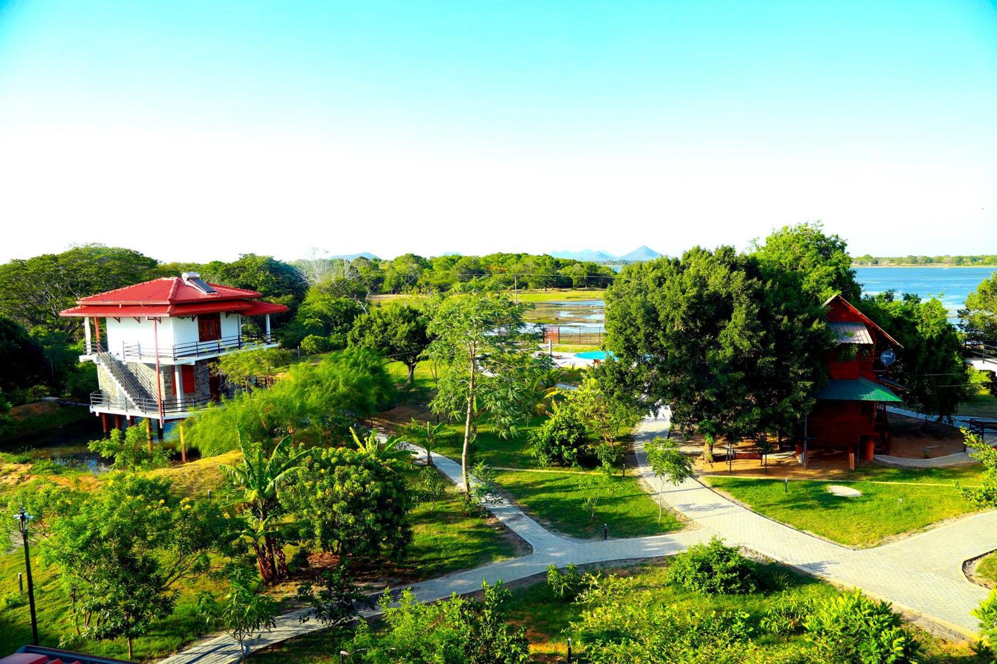 Lake Villa Resort Tissamaharama Exteriér fotografie